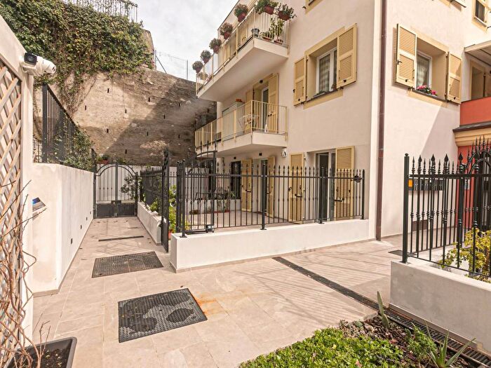 Appartamento bilocale in affitto in Via San Vincenzo, San Vincenzo, Genova