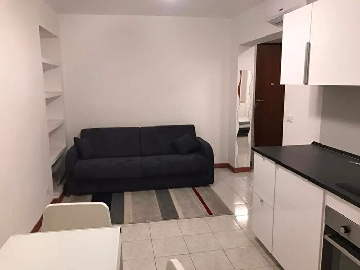 Appartamento bilocale in vendita in Via San Secondo, Torino