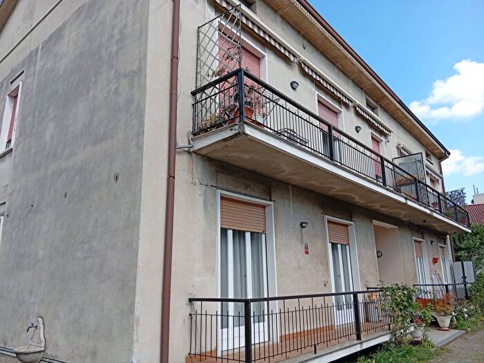 Appartamento trilocale in affitto in Via Alberto da Giussano, Centro, Mariano Comense