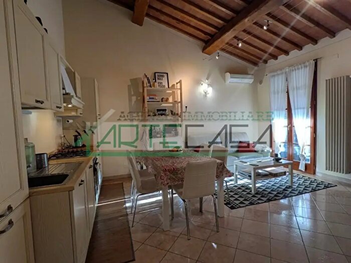 Appartamento trilocale in affitto in Calcinaia