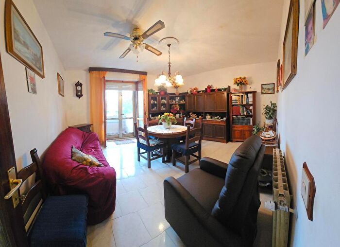 Appartamento con 6 locali in vendita in Chille Grandi, Collesalvetti