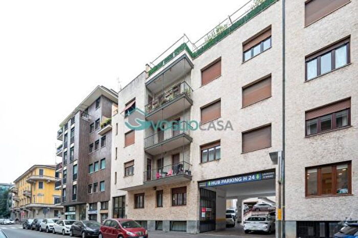 Appartamento trilocale in vendita in Via Niccolò Copernico, Milano