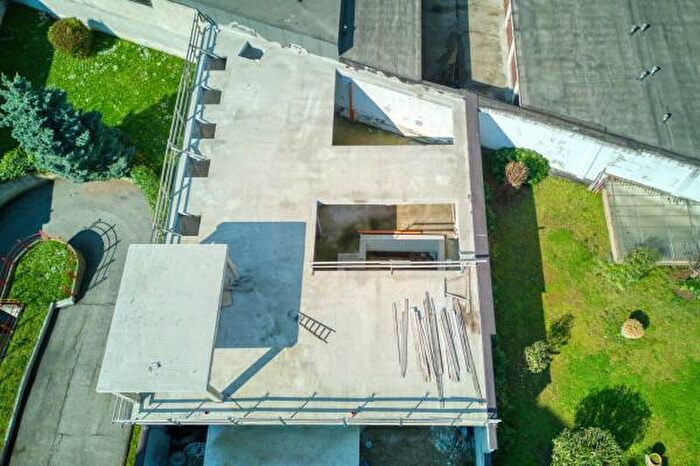 Appartamento con 6 locali in vendita in Via Tempio Pausania, Torino