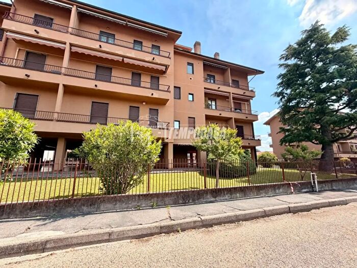 Appartamento trilocale in vendita in Via SantAnna, Parabiago