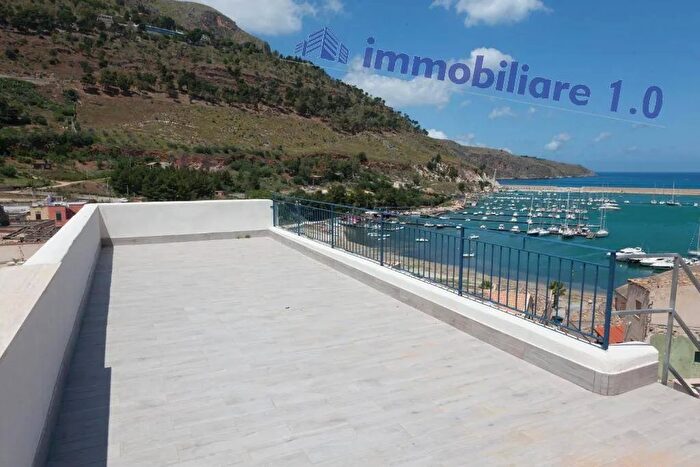 Casa con 7 locali in vendita in Via Renda Castellammare del Golfo, Castellammare Del Golfo