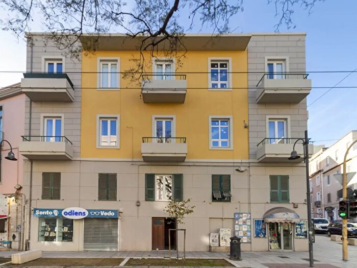 Appartamento quadrilocale in vendita in Via Dante, Cagliari