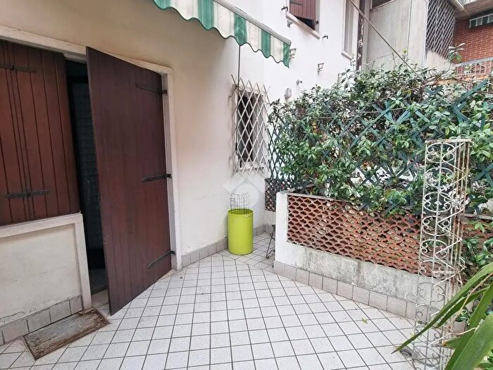 Casa monolocale in vendita in Vicolo Cortili, Verona