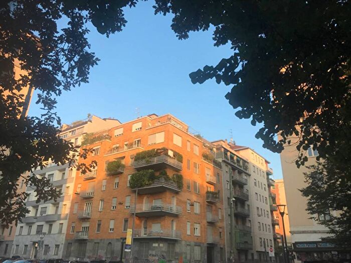 Appartamento bilocale in affitto in Viale Coni Zugna, Solari, Milano