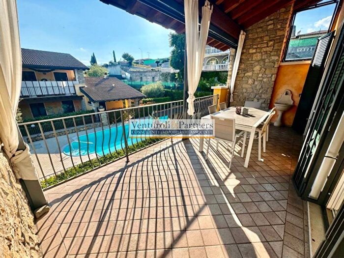 Appartamento quadrilocale in affitto in Via della Costa, Moniga del Garda