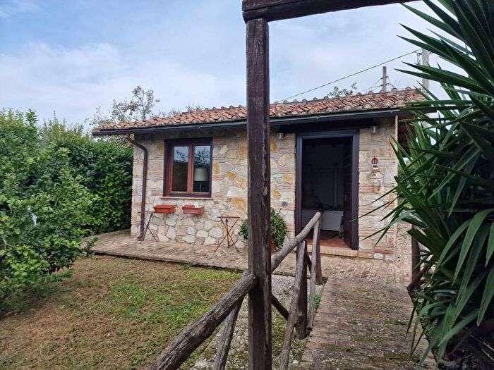 Casa bilocale in affitto in Strada del Fondo, Centro, Amelia