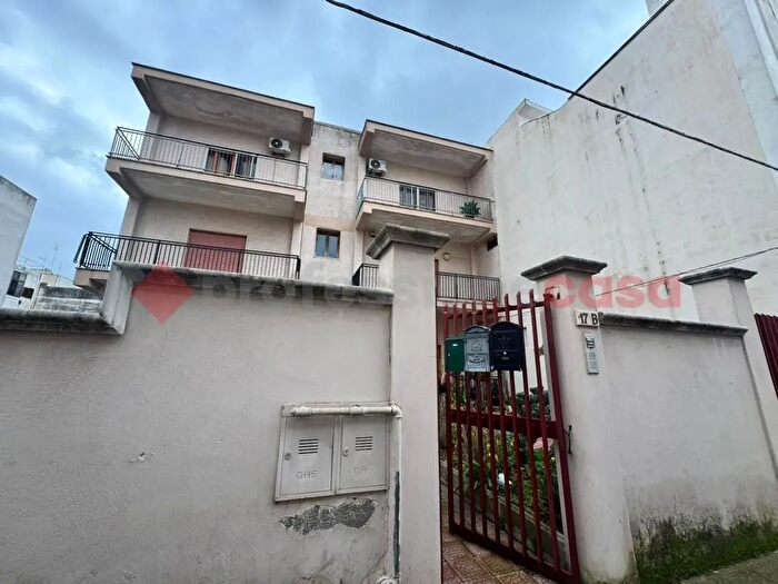 Appartamento quadrilocale in vendita in Via degli Orti b, Pulsano