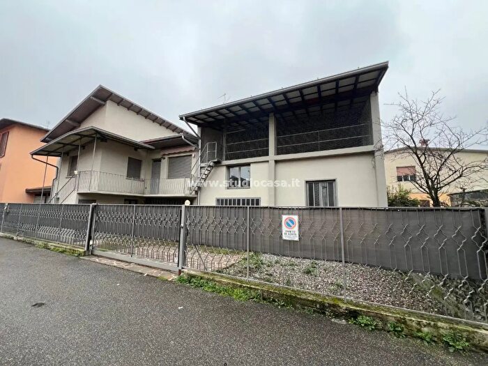 Casa trilocale in vendita in Via Fontana, Agnadello