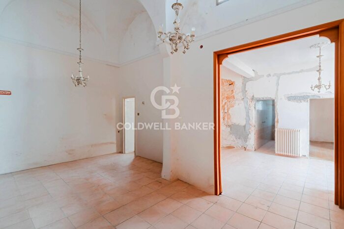 Casa con 7 locali in vendita in Via Duca delle Puglie, Squinzano