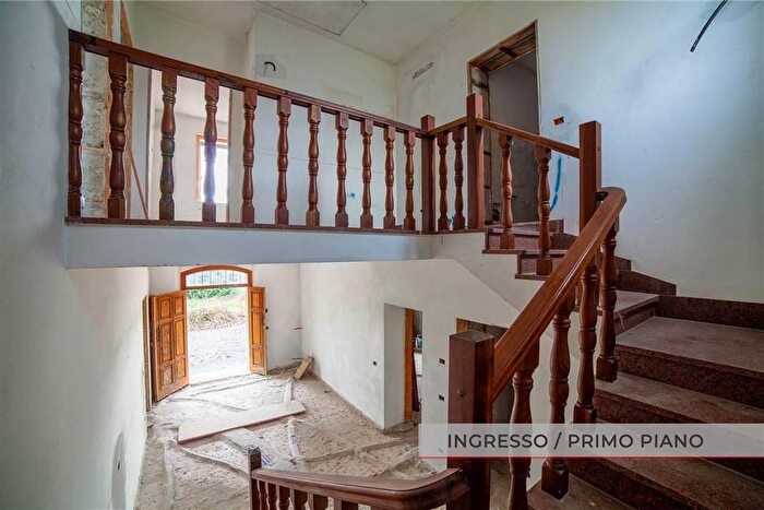 Casa con 6 locali in vendita in Guastalla