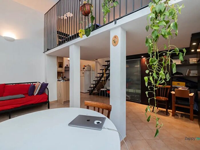 Appartamento bilocale in affitto in Via Abano, Milano