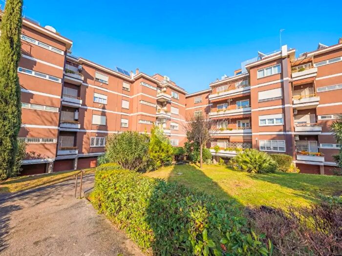 Appartamento bilocale in vendita in Via Piero Foscari, Roma