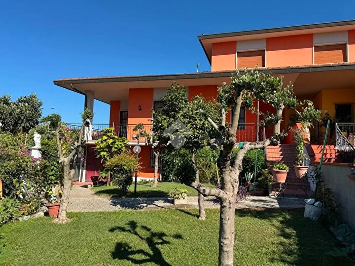 Casa quadrilocale in vendita in Via Cilea, Ponte Buggianese