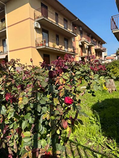 Appartamento trilocale in vendita in Via Macello Mascalucia, Mascalucia