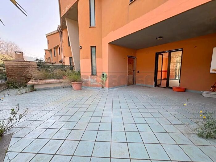Casa con 10 locali in vendita in Parco Sant'Agostino, Caserta