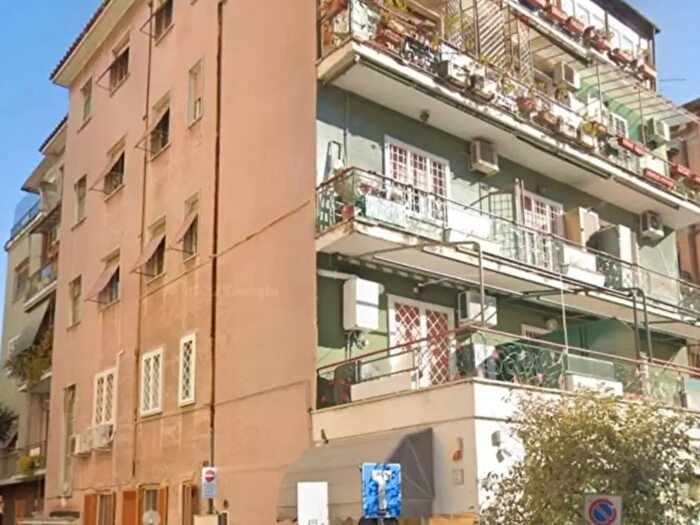 Appartamento bilocale in affitto in Via delle Vitalbe, Roma