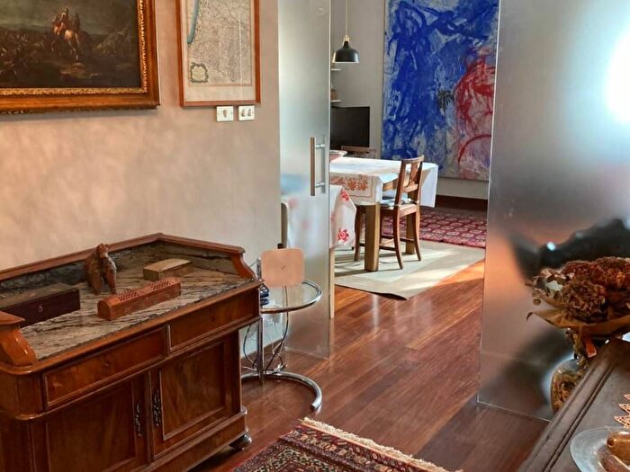 Appartamento trilocale in affitto in Saragozza dentro le Mura, Bologna