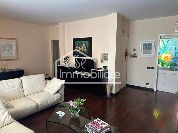 Appartamento con 5 locali in vendita in Empoli