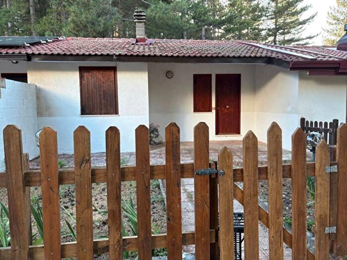 Casa bilocale in affitto in Strada Statale Dir No Number, Albi