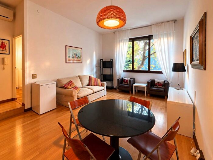 Appartamento bilocale in affitto in Via San Francesco d'Assisi, Quadronno Crocetta, Milano