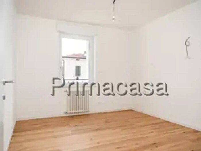 Appartamento con 5 locali in vendita in Verona