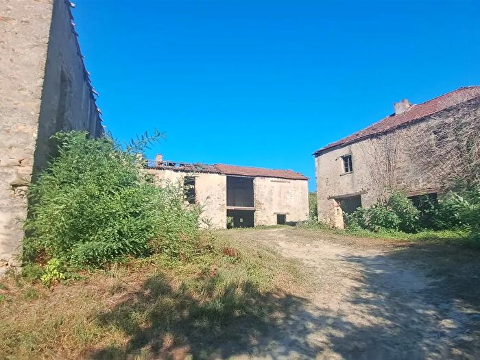 Casa quadrilocale in vendita in San Giorgio Scarampi