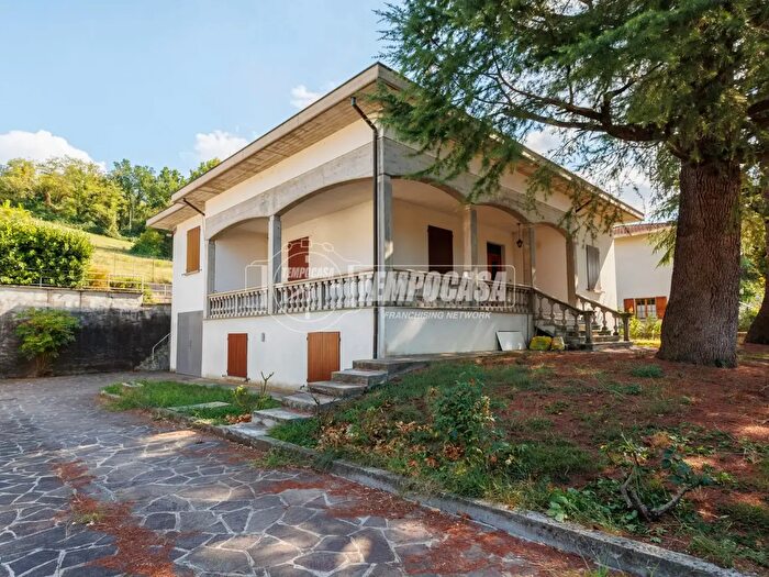 Casa con 6 locali in vendita in Via Pastori Gaiano, Collecchio