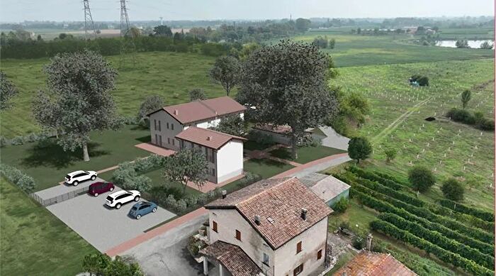 Casa quadrilocale in vendita in Via delle Valli Rubiera Re Rubiera Fontana, Rubiera