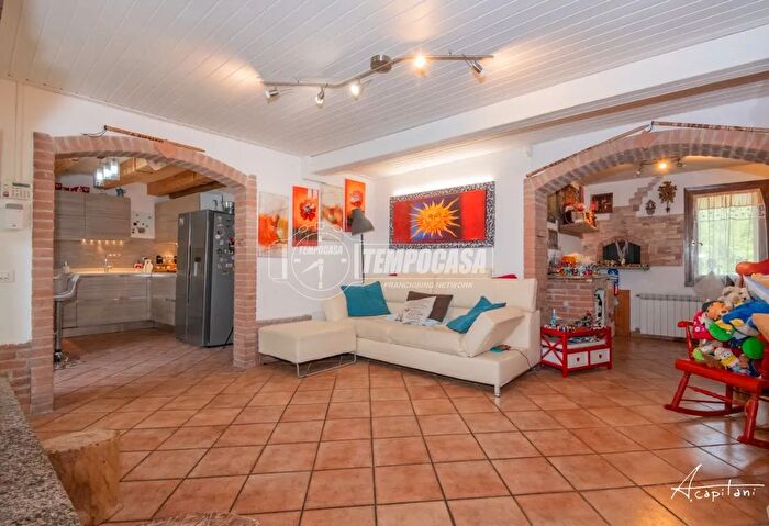 Appartamento con 6 locali in vendita in Via Carlo Forlanini, Rovigo