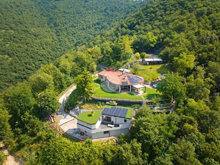Casa con 5 locali in vendita in Gussago