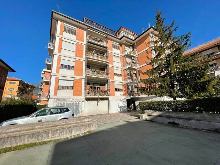 Appartamento con 7 locali in vendita in Via Marcello Lucarelli Sora Frosinone, Sora