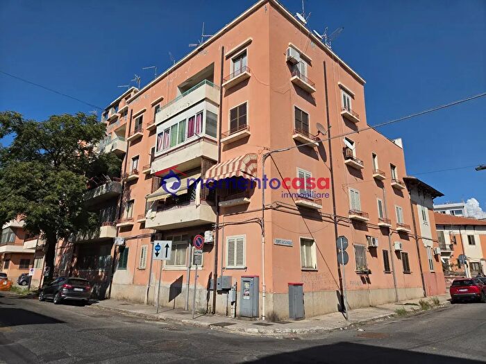 Appartamento trilocale in vendita in Viale Galileo Galilei, Reggio di Calabria