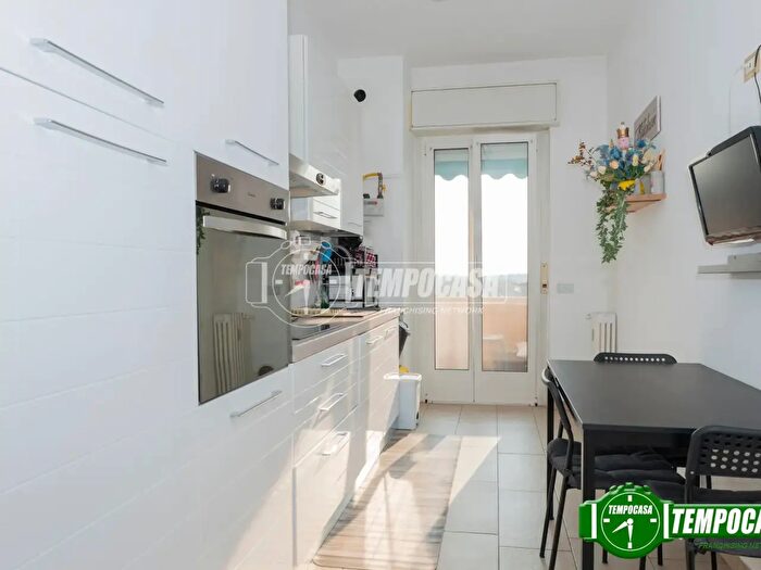 Appartamento bilocale in vendita in Via Pasubio, Cesano Boscone