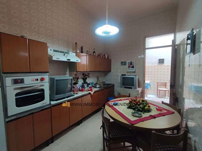 Casa con 8 locali in vendita in Mazara Del Vallo