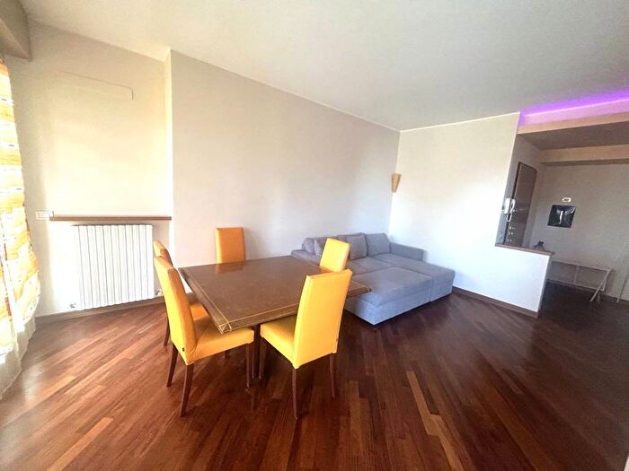 Appartamento in affitto in Via Meleer, Lipomo