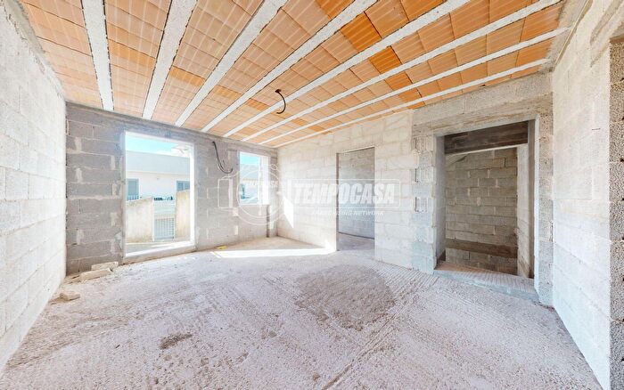 Appartamento trilocale in vendita in Via Giacomo Matteotti, Lizzanello