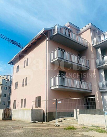 Appartamento trilocale in vendita in Via Francesco Saveri De Santis, Baronissi