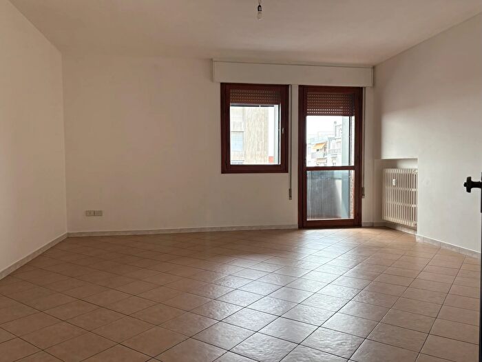 Appartamento trilocale in vendita in Via Cappuccina, Venezia