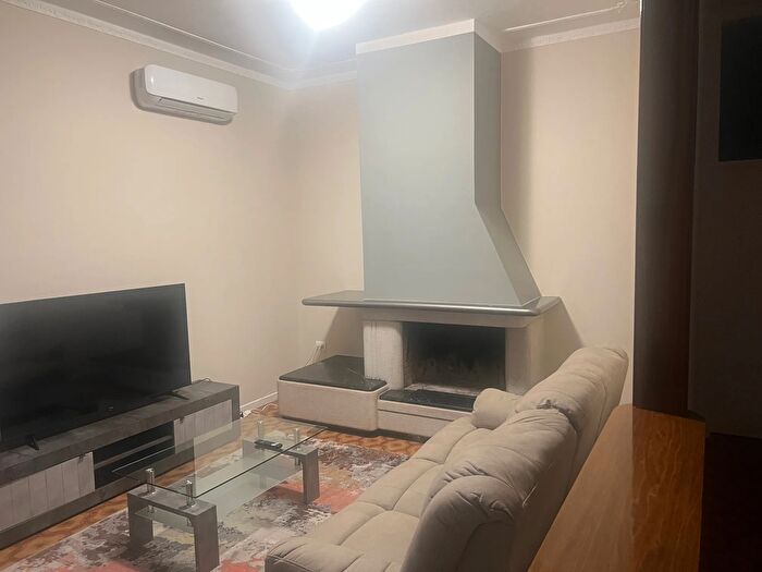 Casa con 10 locali in vendita in Via Don Giovanni Minzoni, Agliana