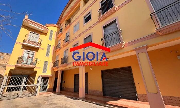 Appartamento in affitto in Via Febbraio Mondragone Campania, Mondragone