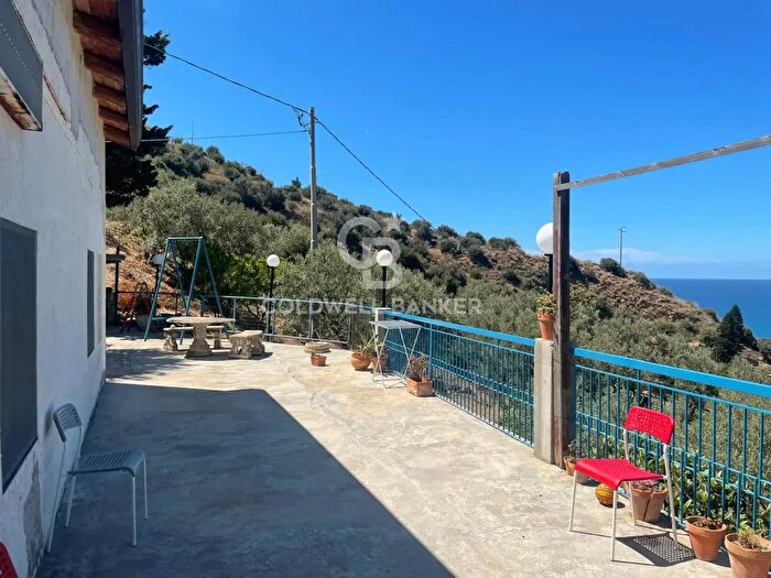 Casa quadrilocale in vendita in Contrada Cannizza, Motta D'Affermo