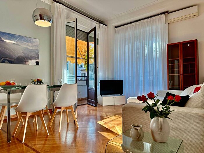 Appartamento bilocale in affitto in Via Andrea Appiani, Porta Nuova, Milano