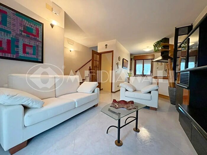 Casa con 7 locali in vendita in Via a Bivi, San Michele Al Tagliamento