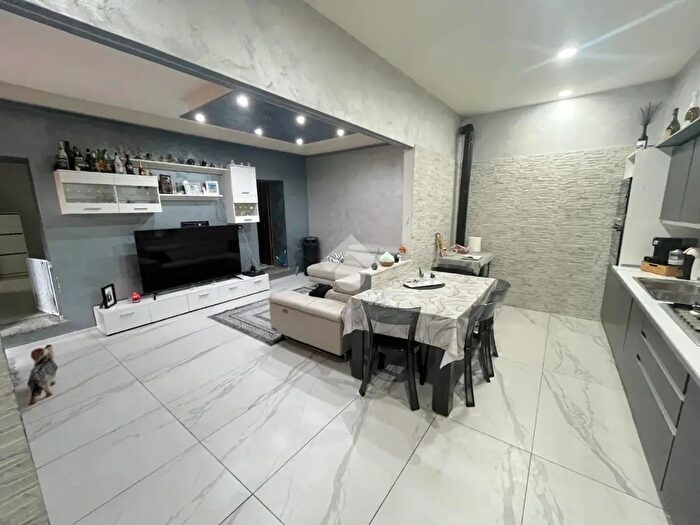 Appartamento quadrilocale in vendita in Via Sommeiller, Pinerolo