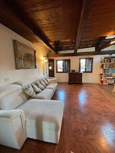 Casa trilocale in affitto in Castello, San Francesco della Vigna, Venezia