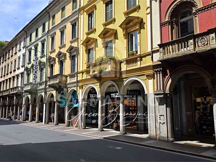 Appartamento bilocale in affitto in Centro, Varese